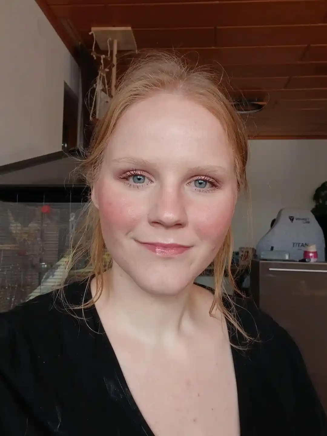 Gelin Makyajında Doğallık ve Kalıcılık İçin Temel İpuçları ve Teknikler