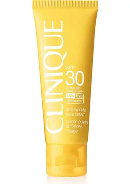 Clinique Güneş Koruyucu Yüz Kremi SPF30 ile Güçlü ve Hafif Cilt Koruması