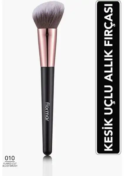 Flormar Kesik Uçlu Sentetik Allık Fırçası ile Profesyonel ve Doğal Makyaj Sonuçları