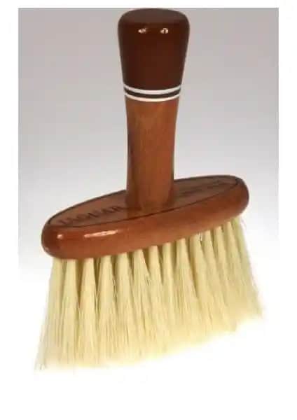 Jaguar Ense Fırçası 564: Yüksek Performanslı ve Dayanıklı Temizlik Fırçası