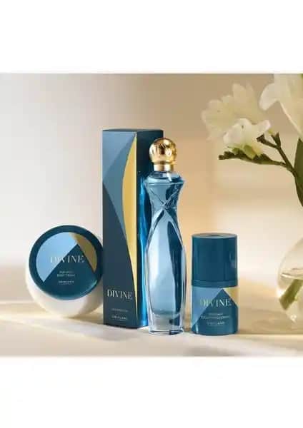 Oriflame Divine Edp 50 ml Parfüm Seti Şıklık ve Feminenlik İçin Uygun Bir Seçenek