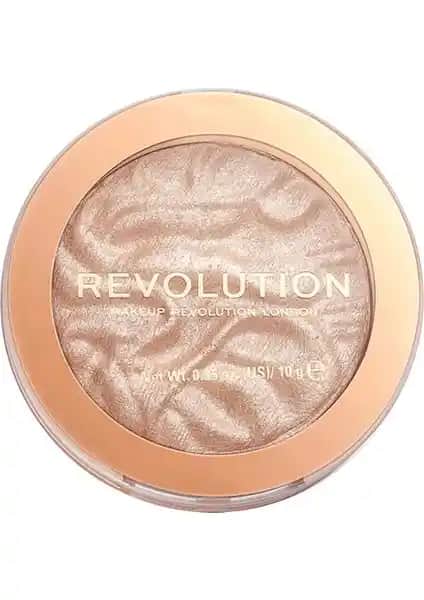 Revolution Reloaded Ay<dı>nlatıcı Pudra: Doğal Parlaklık ve Çok Yönlü Kullanım Özellikleri