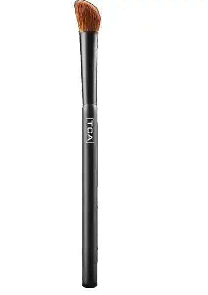 Tca Studio Angled Eyeshadow Fırçası İncelemesi: Yüksek Kalite ve Kullanım Kolaylığı