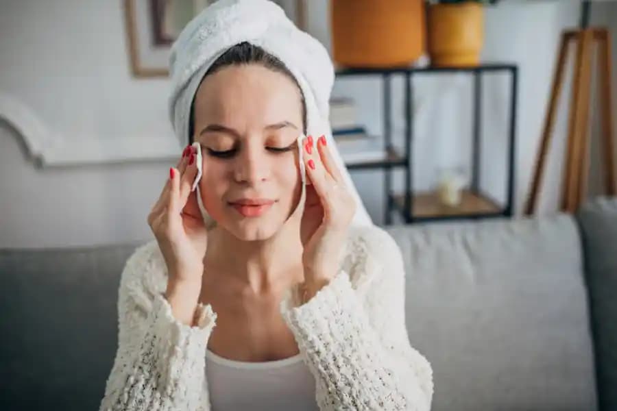 Cilt Bakımında Minimalizm ve Cilt Bariyerinin Korunması ile Onarımı Yöntemleri