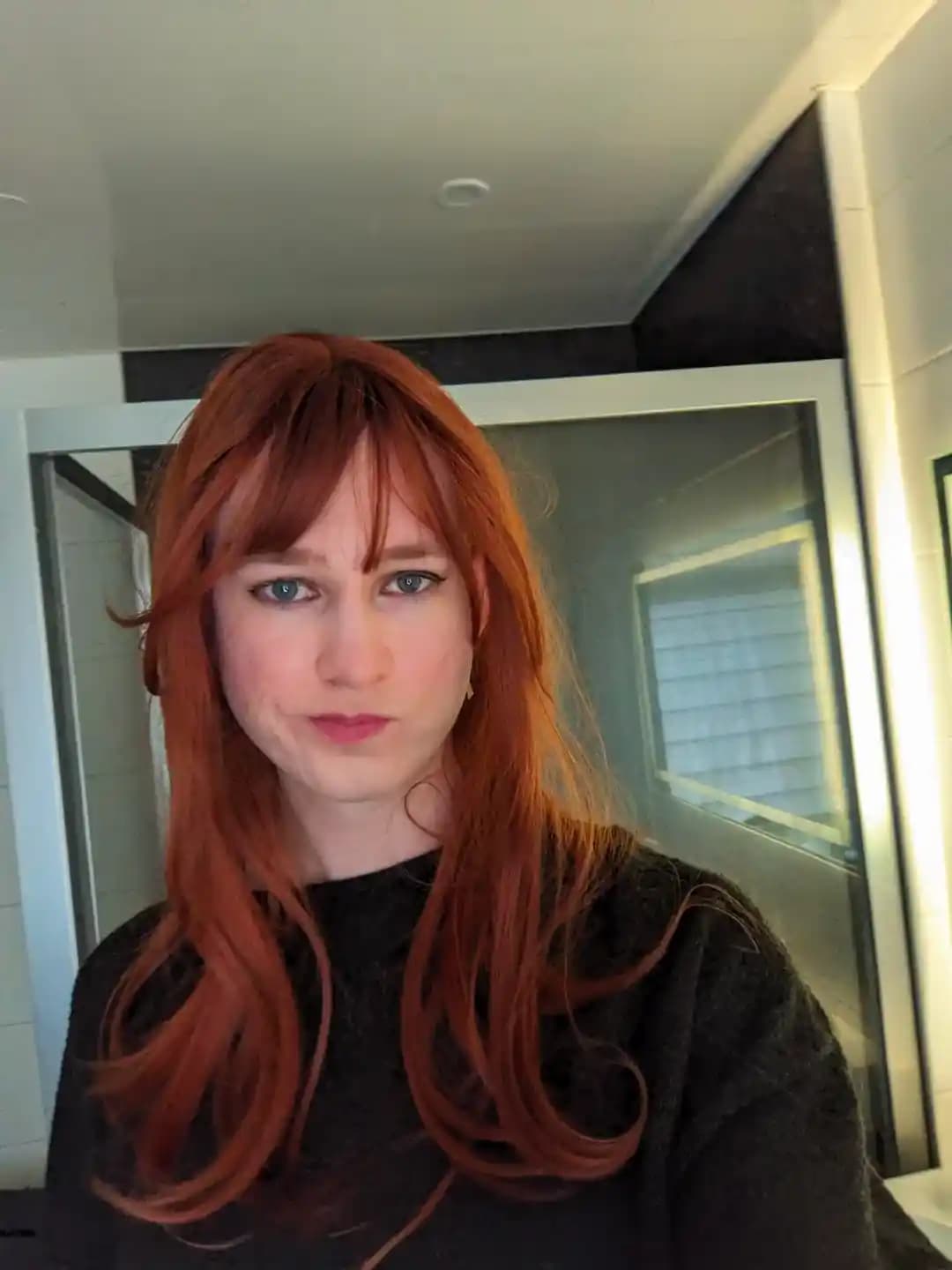 Doğal Makyajda Ürün ve Teknik Seçimi: Saç Rengi, Cilt Tonu ve Uygulama İpuçları