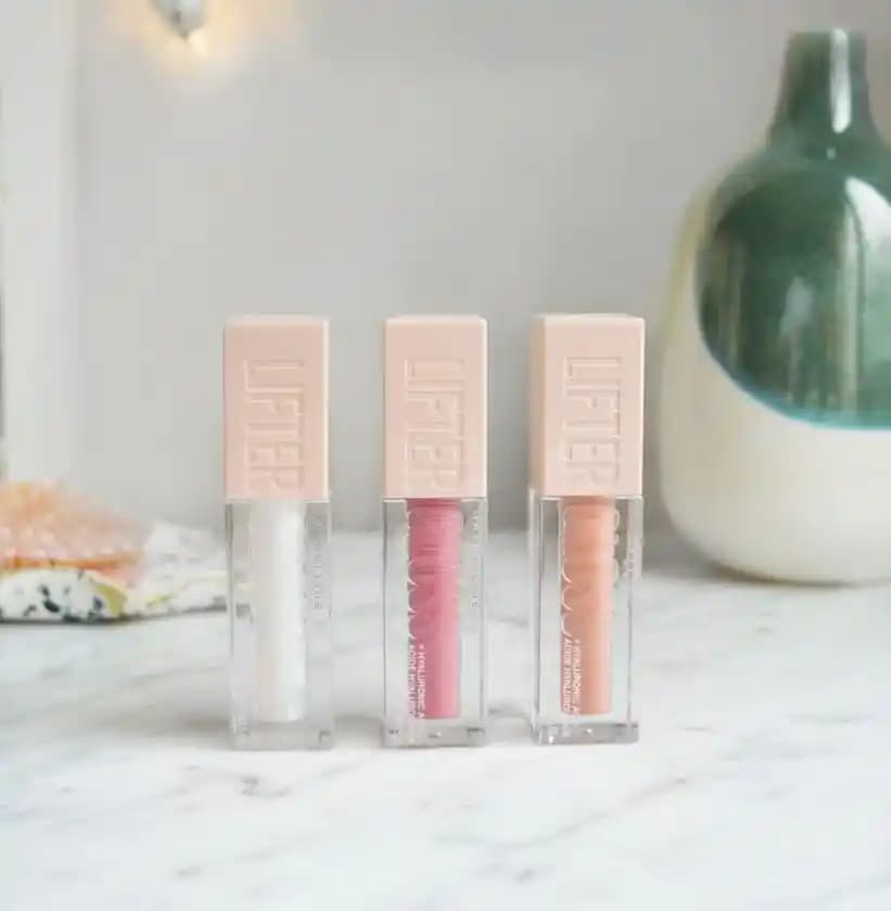 Lezzetli Dudak Parlatıcıları: Chai Latte, Hindistancevizi ve Tarçınlı Çörek Aromalı Seçenekler