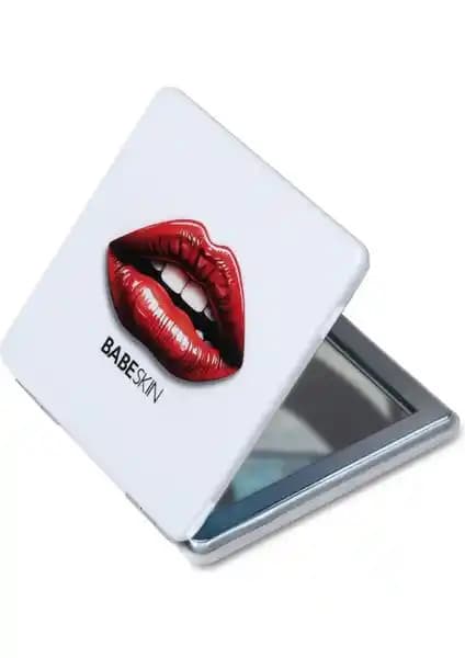 Babeskin Katlanır Çanta ve Makyaj Aynası: Şık ve Fonksiyonel Seyahat Aksesuarı