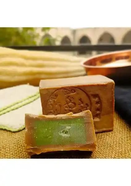 Halep Sabunu: Geleneksel ve Doğal İçeriklerle Cilt Sağlığını Destekleyen Sabun