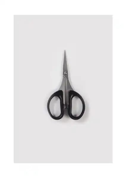 Nascita Manikür Makas Mz 1174: Dayanıklı ve Ergonomik Profesyonel Tırnak Kesim Aracı