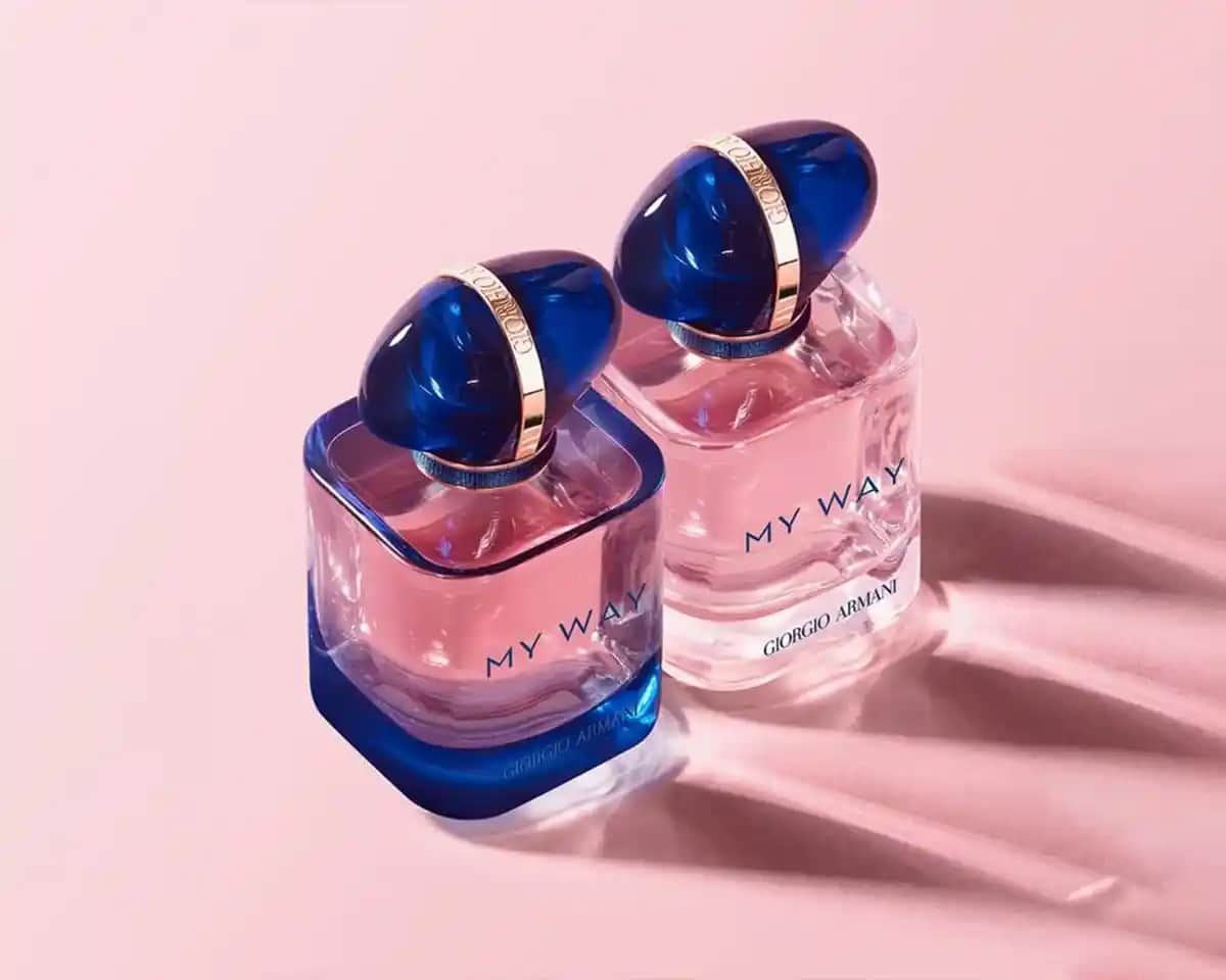 2024 Yılının En İyi Bayan Parfümleri Rehberi: Kendinizi İfade Etmenin Şık Yolu