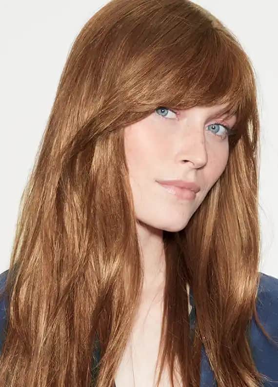 Açık Karamel Saç Rengi: Doğallık ve Şıklığın Birleştiği Modern Stil Seçeneği