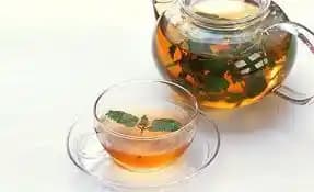 Adet Döneminde Güvenle Tüketilebilecek En İyi Bitki Çayları ve Kullanım İpuçları