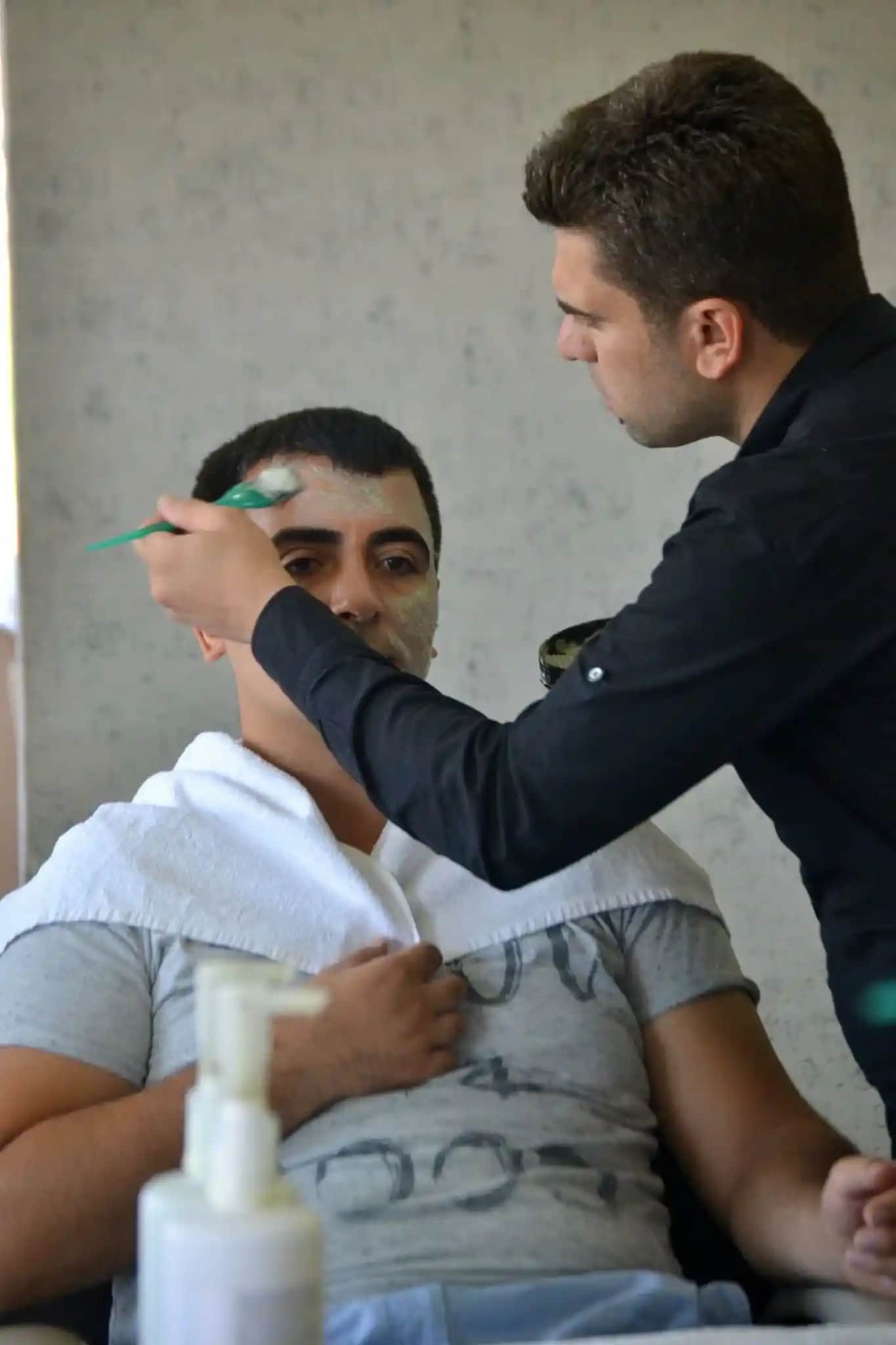 Ankara'da Erkekler İçin Ağda Uygulamaları ve Bakım İpuçları Hakkında Bilgi