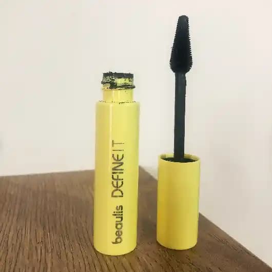Beaulis Sarı Maskara ile Gözleri Belirginleştiren ve Dolgunlaştıran Mükemmel Seçenek