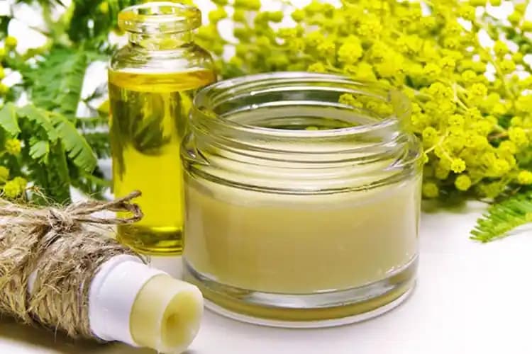 Bebek Yağı Yüze Sürülür Mü? Kullanım Avantajları ve Dikkat Edilmesi Gerekenler