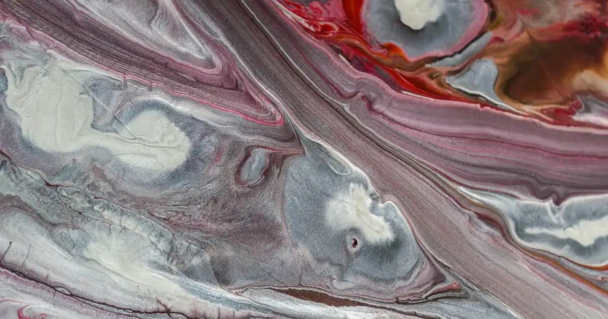 Bebeklerde Yüzde Kızarıklık ve Kuruluk: Nedenleri, Bakım Önerileri ve Dikkat Edilmesi Gerekenler