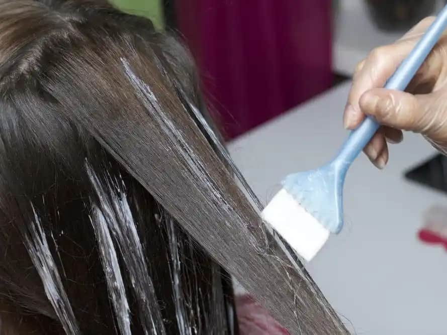 Boyalı Saç Rengi Nasıl Doğal Yollarla Hafifçe Açılır Güncel ve Güvenilir Rehber