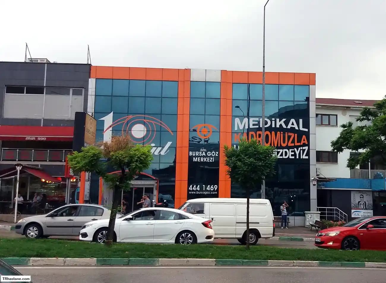 Bursa Göz ve Kozmetik Ürünleri Rehberi: Sağlıklı ve Parlak Bakışlar İçin En Güncel Bilgiler