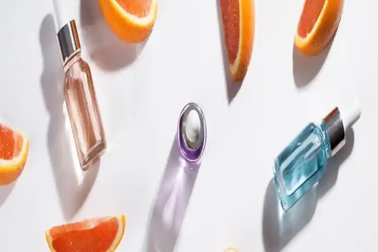 C vitamini ile AHA ve BHA asitleri birlikte kullanımı: cilt sağlığı ve görünüm avantajları