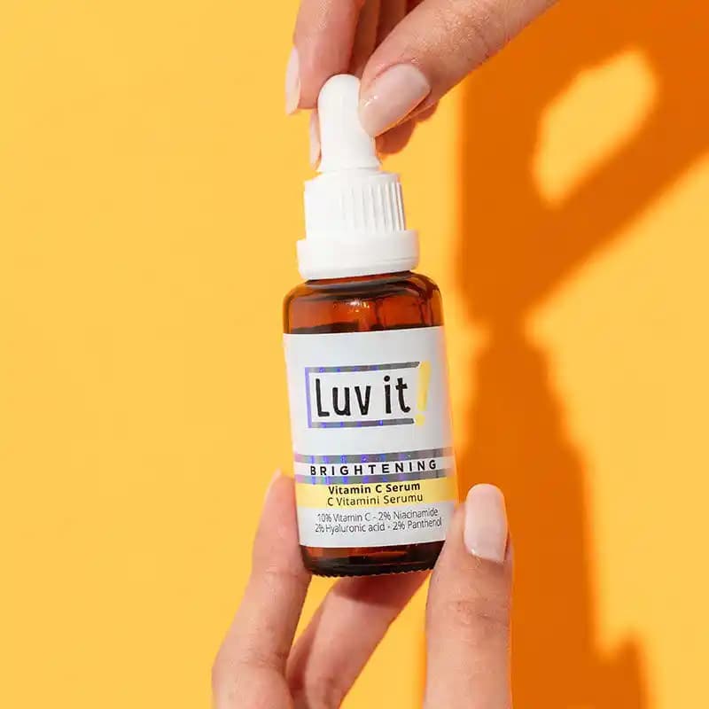 C Vitamini Serumu ile Cilt Güzelliğinizi Artırın: Doğal ve Etkili Bakım Rehberi
