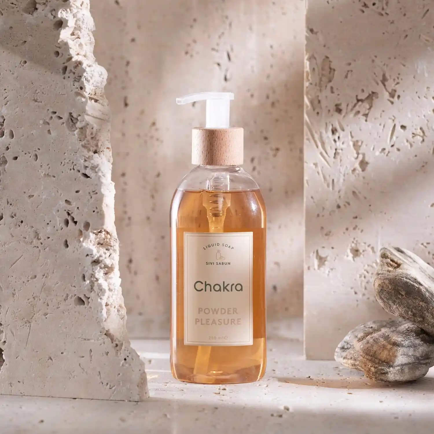 Chakra Sıvı Sabun: Doğal İçeriklerle Güvenli ve Çevre Dostu Temizlik Ürünü