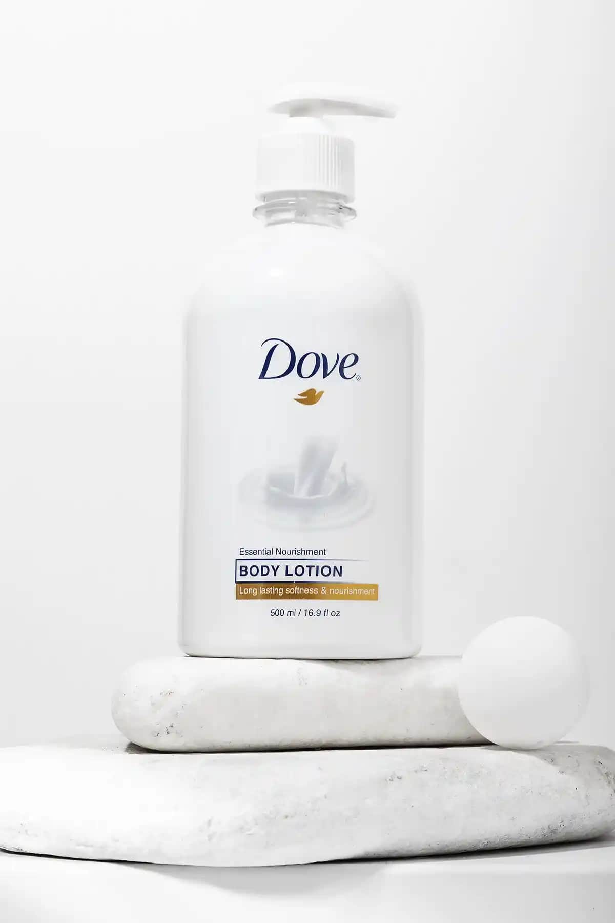 Dove Vücut Losyonları: Nemlendirme ve Cilt Bakımında Güvenilir Seçenekler