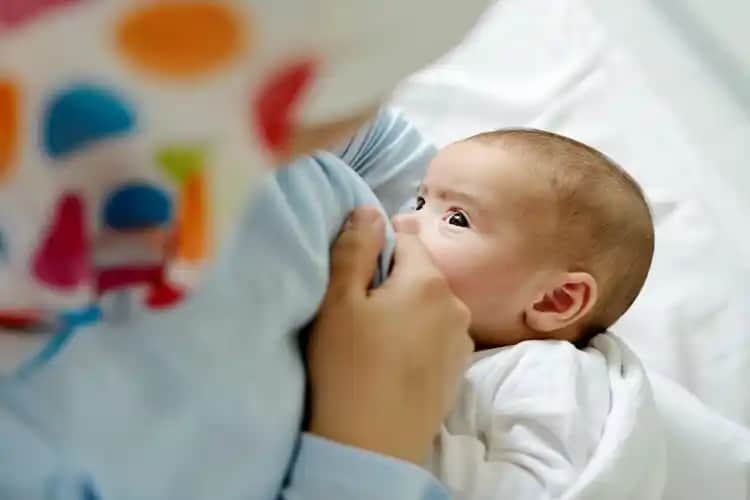 Emziren Anneler İçin Niacinamide Kullanımı Güvenli Mi Cilt Bakımında Doğru Uygulama Rehberi