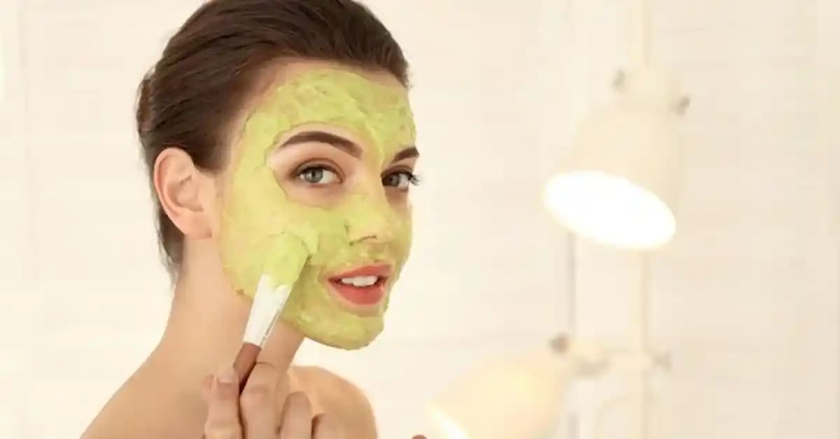 En İyi Sivilce Maskeleri: Doğru Seçim ve Uygulama İpuçları