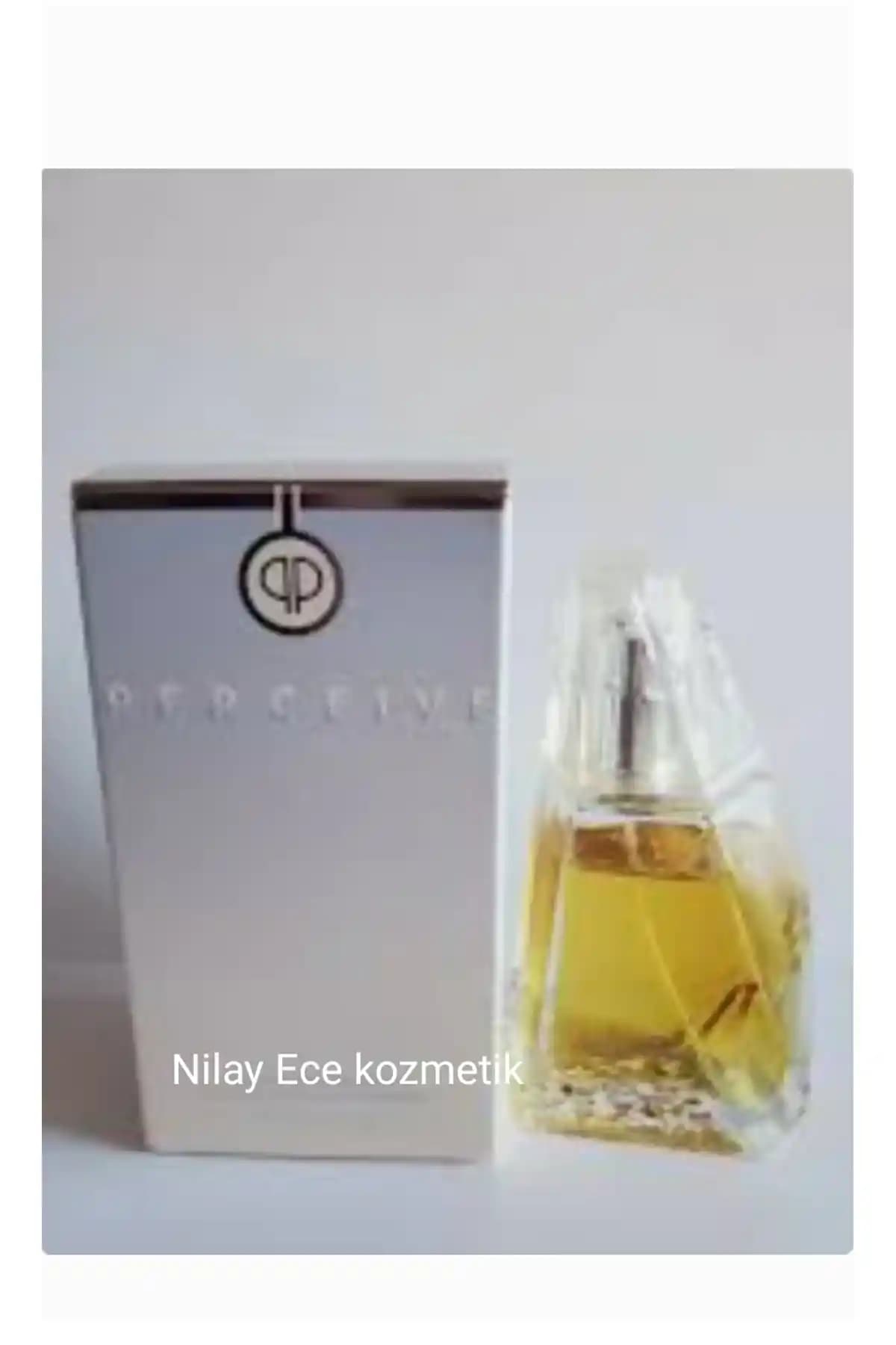 Eski Kadın Parfümleri: Tarihsel Kökenleri ve Günümüzdeki Koleksiyon Değeri