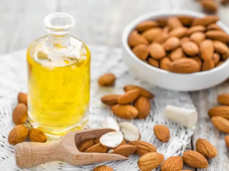 Evde Badem Yağı Yapımı ve Doğal Kozmetikte Kullanım Yöntemleri