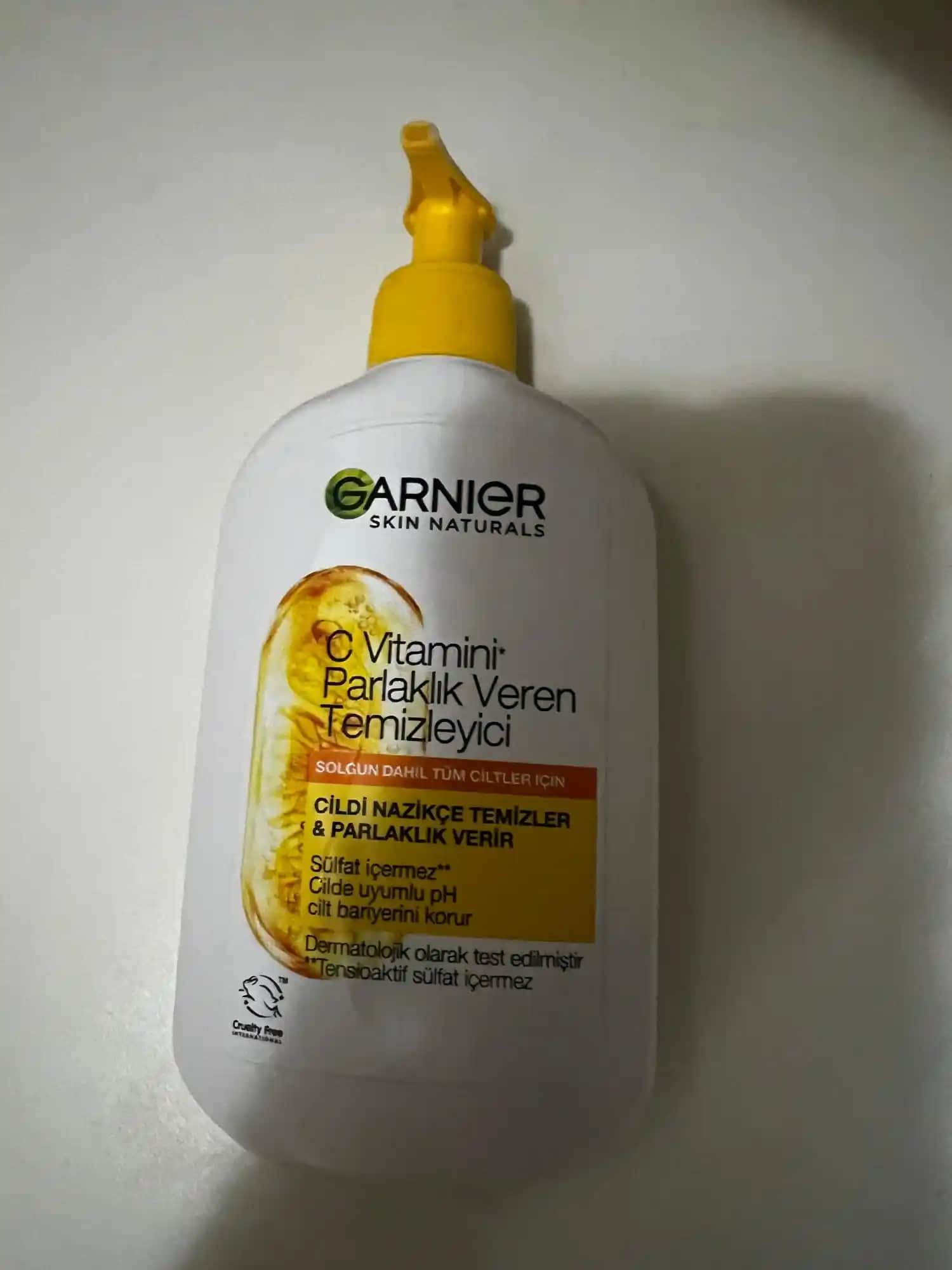 Garnier C Vitaminli Yüz Yıkama Jeli: Cilt Temizliği ve Parlaklık İçin Etkili Çözüm
