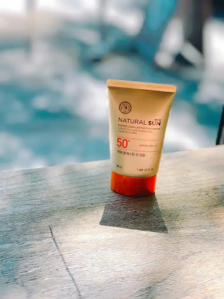 Gebelikte Güvenli Güneş Kremleri: Cilt Sağlığını Koruyan Doğal Seçenekler ve Kullanım İpuçları