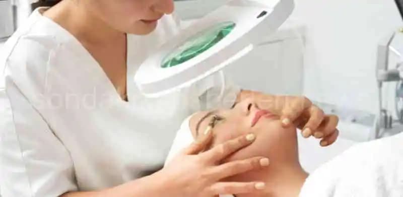 Gliserin Yüze Sürülür Mü? Cilt Bakımında Gliserinin Rolü ve Faydaları