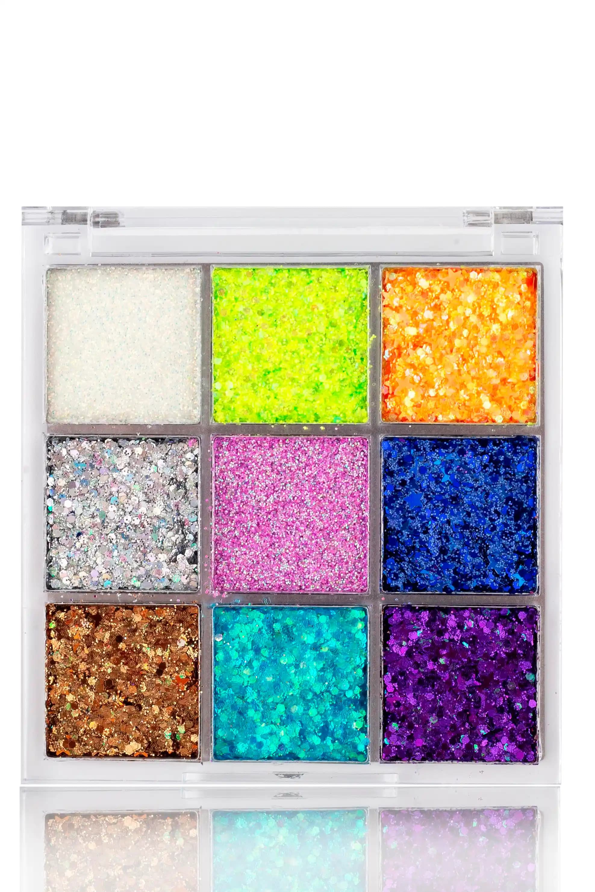 Glitter Far Paletleri: Gözlere Parlaklık ve Çarpıcılık Katmanın En Güzel Yolu