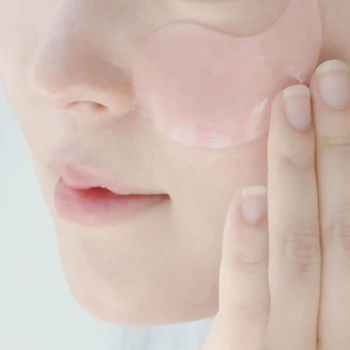 Gözaltı bandı kullanımı ve göz çevresi sağlığı için etkili yöntemler