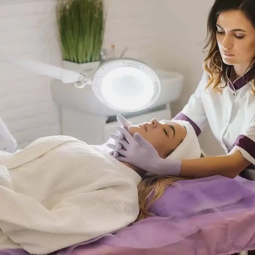 Güzellik Merkezi Cilt Bakımı Fiyatları ve Hizmetleri Hakkında Bilmeniz Gerekenler