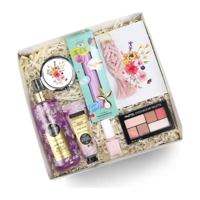 Hediye Bakım Setleri: Güzellik ve Bakımda Şık ve Pratik Seçenekler