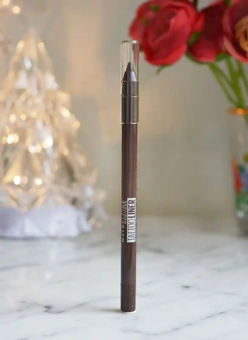 Kahverengi Gözler İçin En Uygun Göz Kalemi Seçenekleri ve Makyaj İpuçları