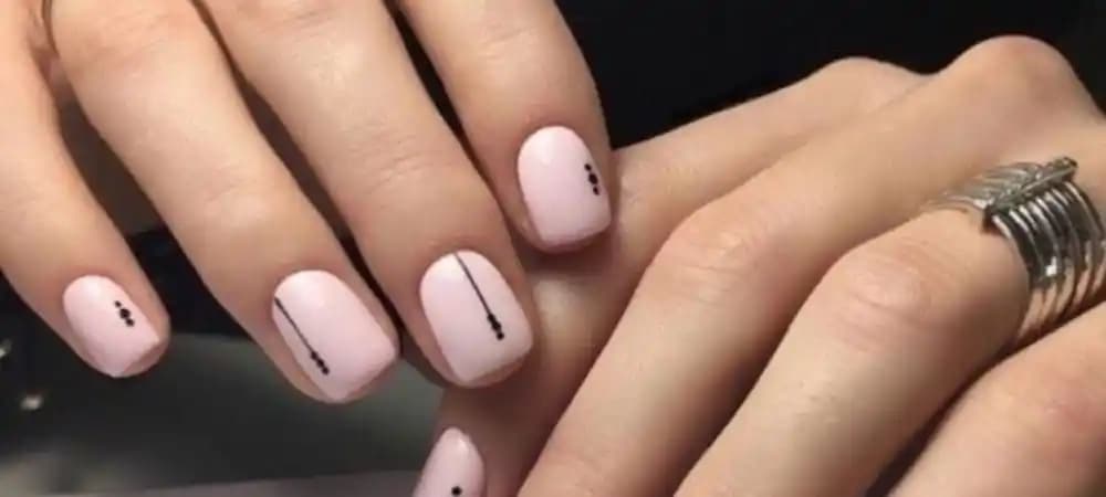 Kalıcı Oje Desenleri: Uzun Süre Dayanan Trend Tasarımlar ve Uygulama Yöntemleri