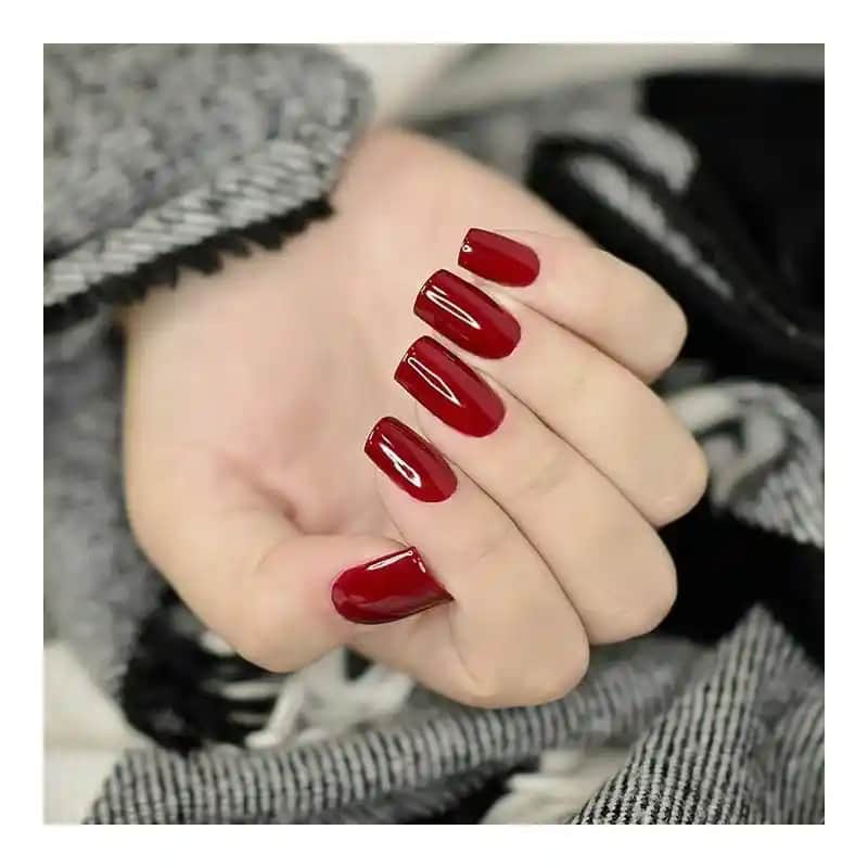 Kalıcı Oje ve Jel Tırnak Farkları ve Hangi Seçenek Size Uygun