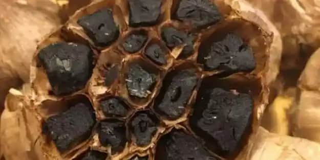 Kara Sarımsak Yağı ile Doğal Güzellik ve Cilt Sağlığı İpuçları