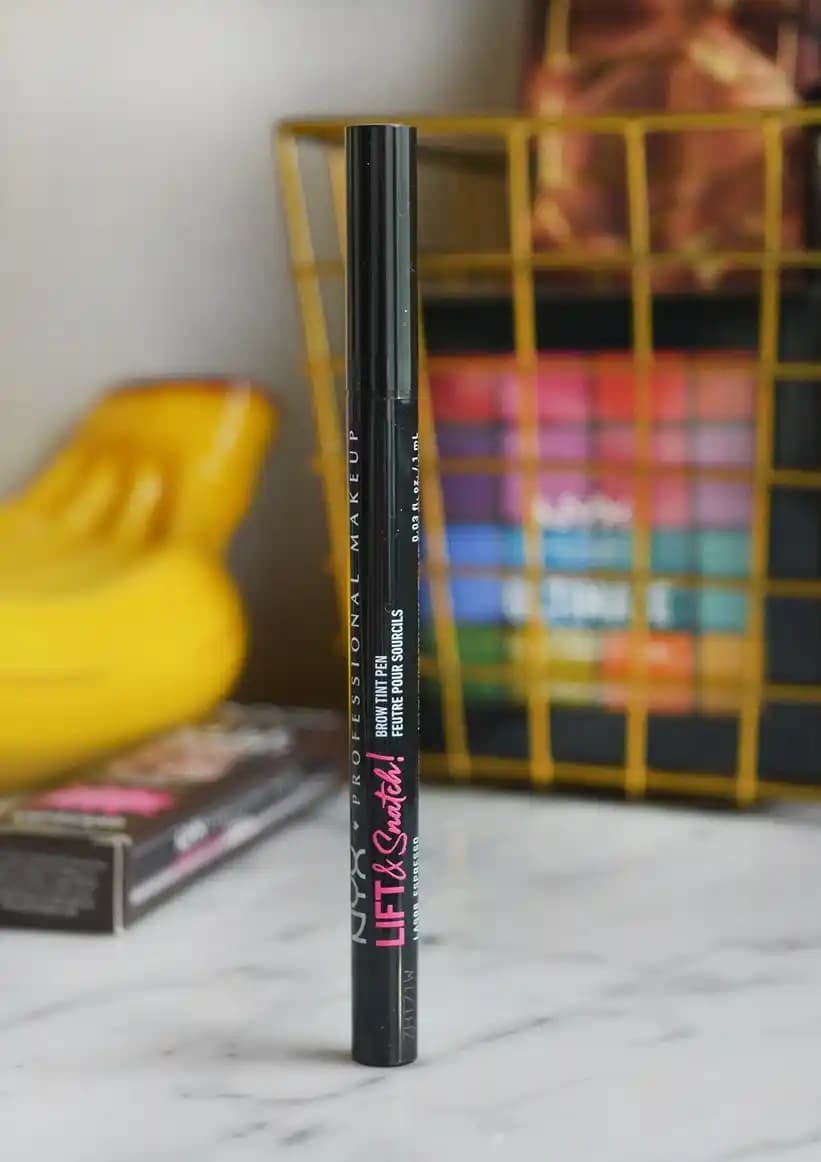 Kaş Makyajında Devrim: NYX Lift & Snatch Kaş Kalemi ile Doğal ve Dolgun Görünüm Yaratın