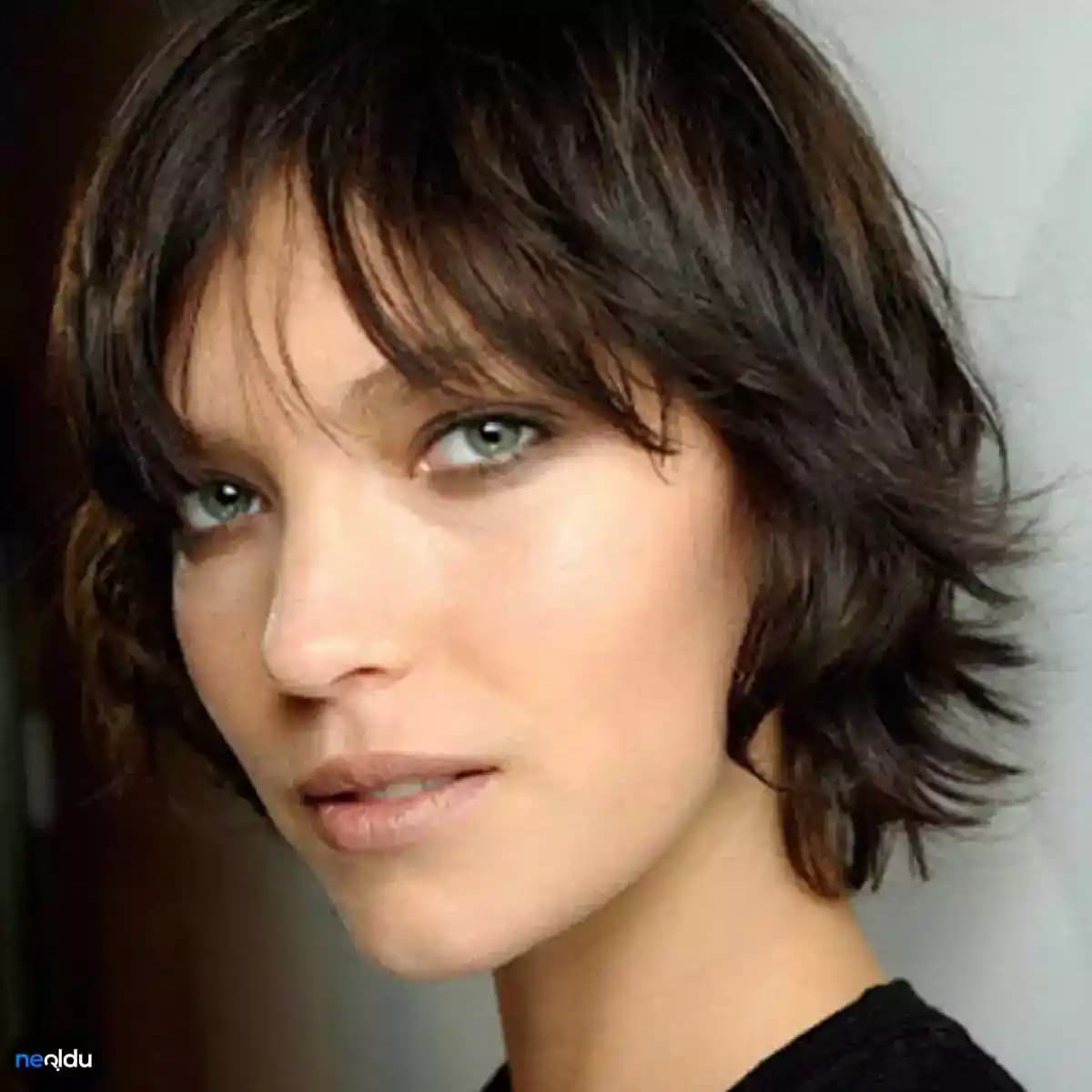 Kısa Saç Modelleri Rehberi: Çeşitli ve Şık Alternatifler ile Kendinizi İfade Edin