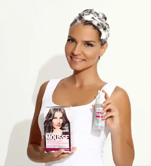 Köpük Saç Boyası Nedir ve Güzellik Rutininize Nasıl Fark Katar