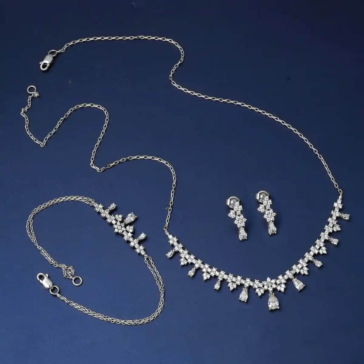 Kozmetik ve Moda Dünyasında Söz Takı Setlerinin Önemi ve Kullanım İpuçları