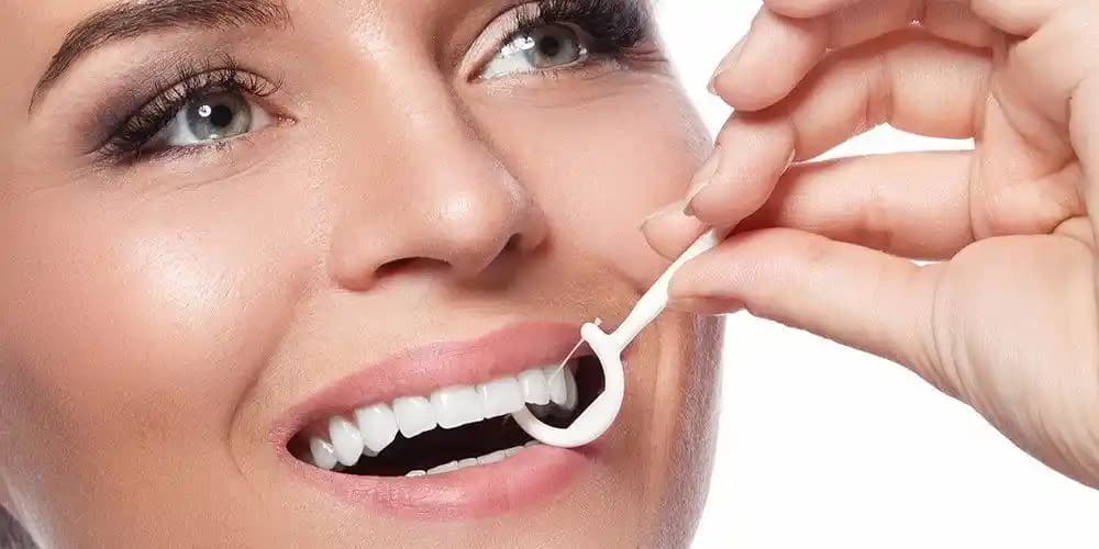 Kürdanlı Diş İpi Kullanımı ve Ağız Sağlığını Koruma Yöntemleri