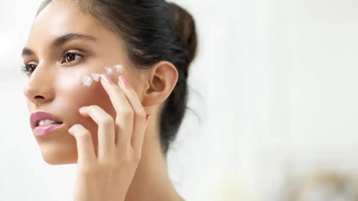 Kuru Cilt Tipi Özellikleri ve Doğru Bakım Yöntemleri Rehberi