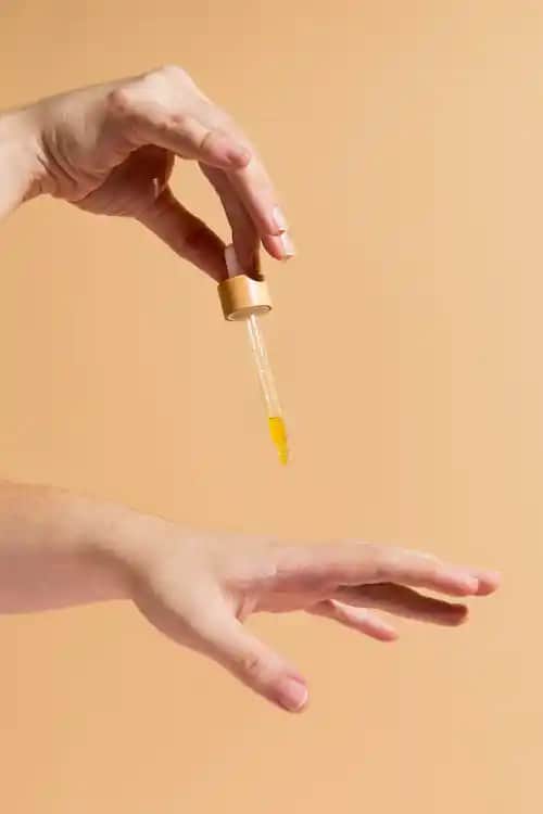 Kuru Ciltler İçin En Uygun Serum Seçimi ve Bakım Rehberi