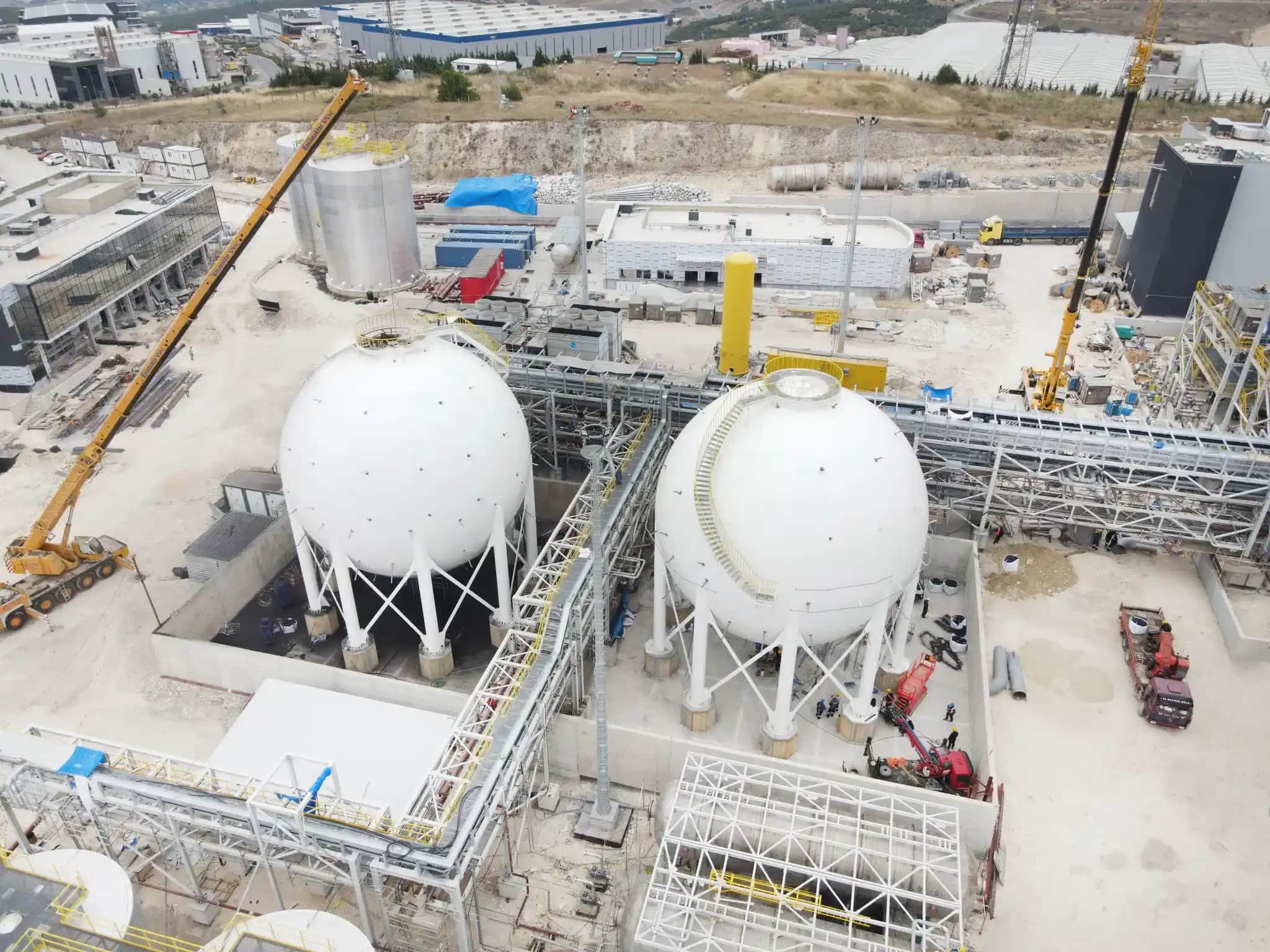 Malesik Asit Nedir ve Kozmetik Ürünlerdeki Rolü Hakkında Detaylı Bilgi