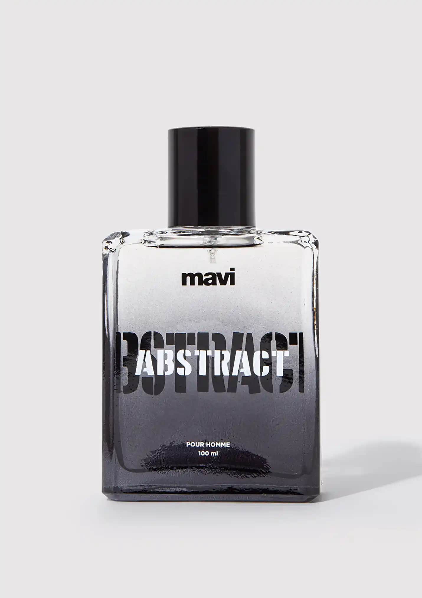 Mavi Parfüm: Modern Tarz ve Zarafetin Sembolü ve Kullanım İpuçları